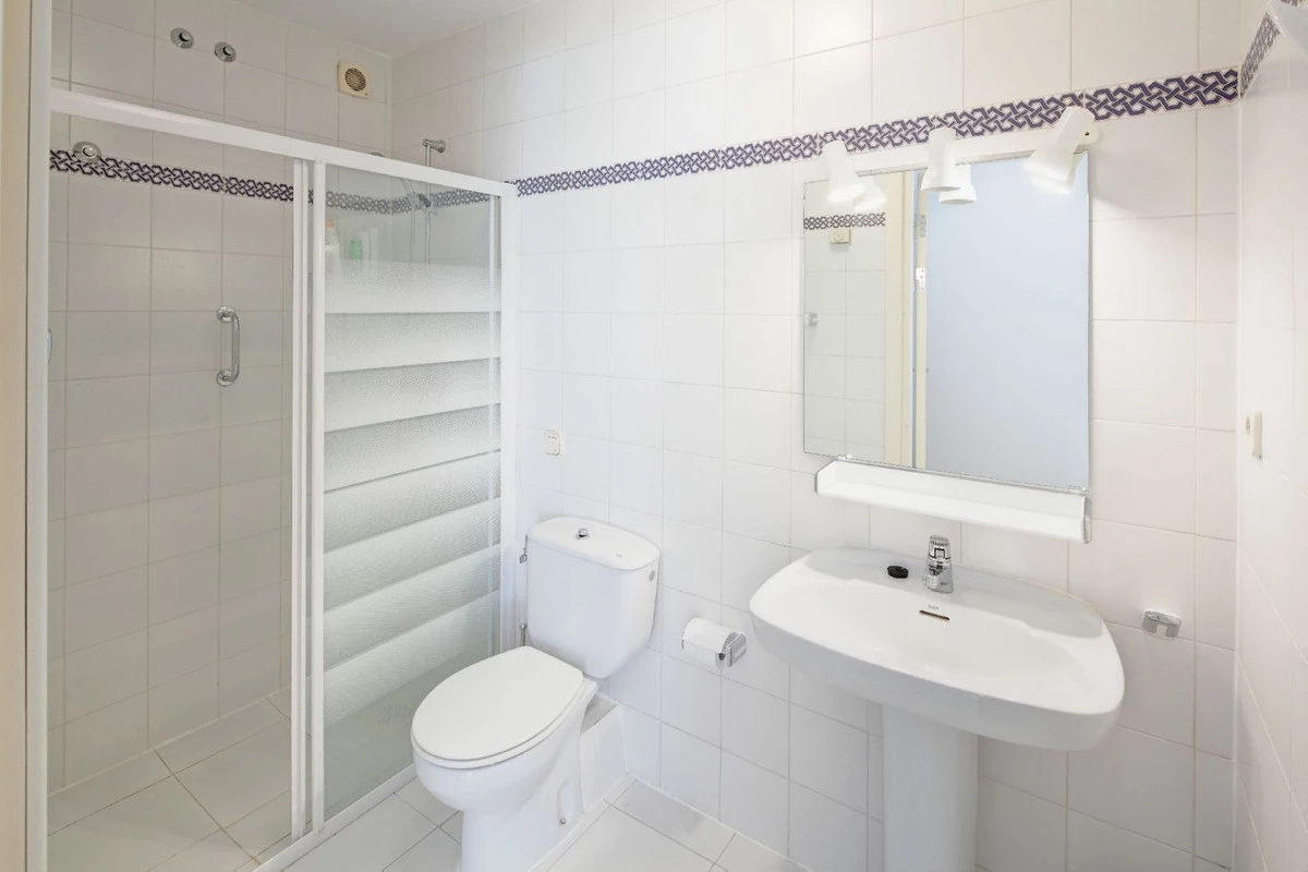 9-467d0cee5b725f3ef65f102a0c2e69c0