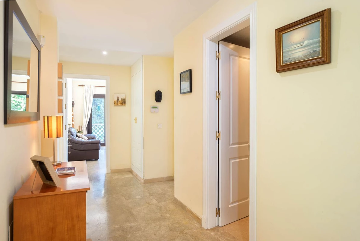 2-5bd7b9d04b45e33852eaf0ec6670150d