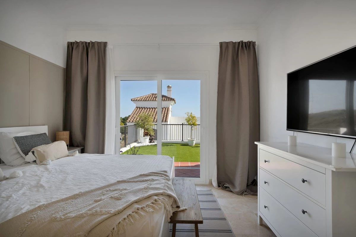 8-e64a9055bba3e77ac8aca3b893cdf826