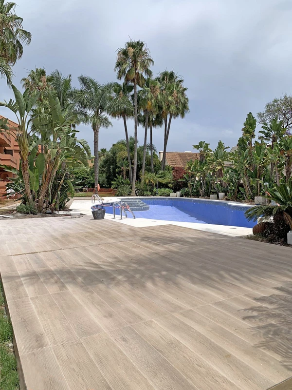 2-5bd7b9d04b45e33852eaf0ec6670150d