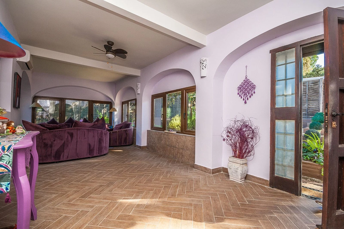 2-5bd7b9d04b45e33852eaf0ec6670150d