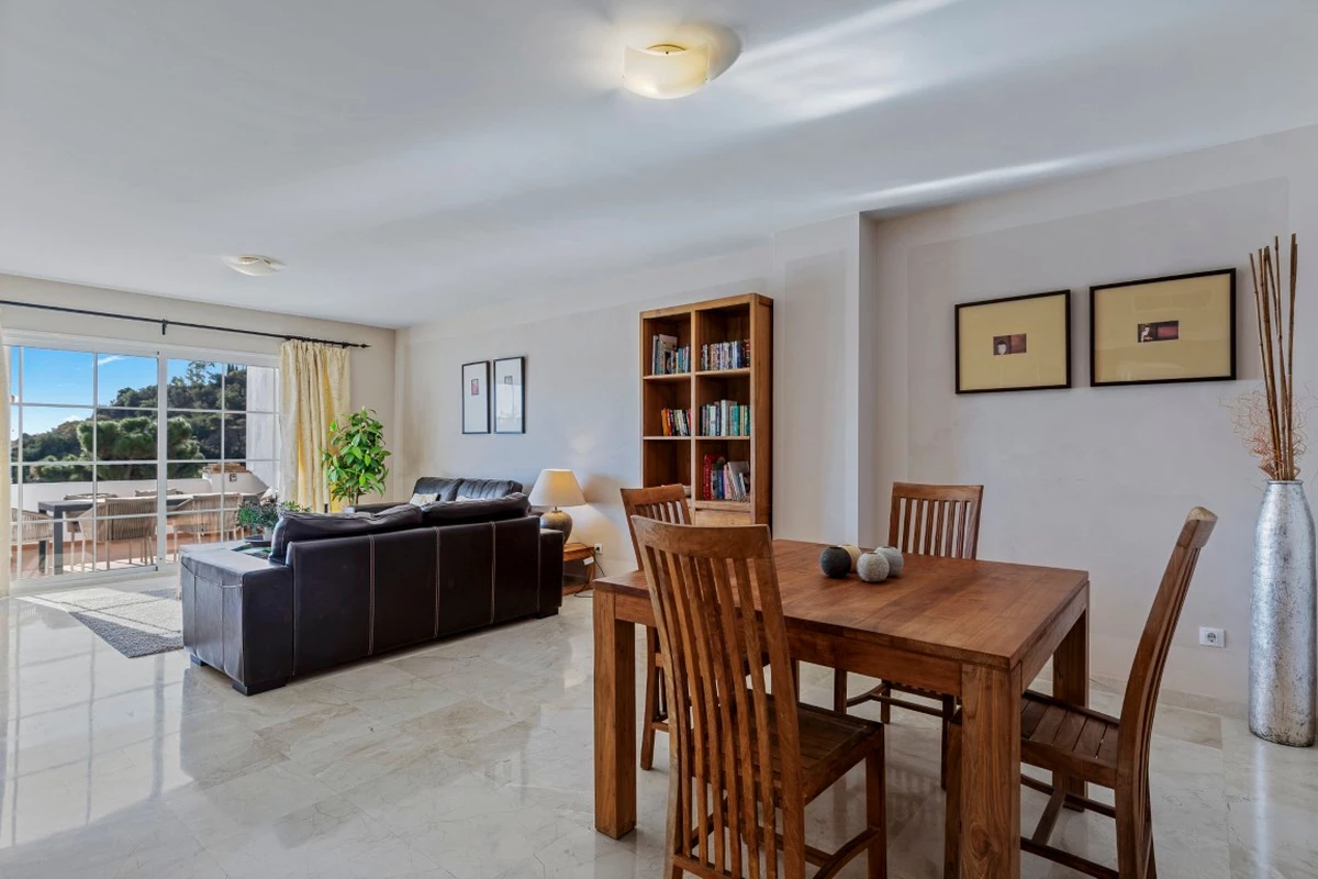 2-5bd7b9d04b45e33852eaf0ec6670150d