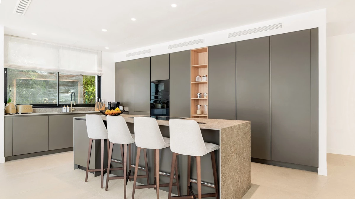 8-e64a9055bba3e77ac8aca3b893cdf826