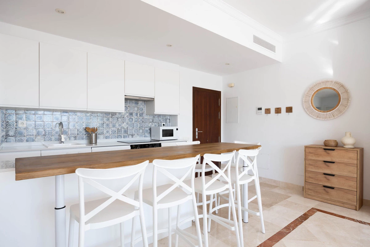 8-e64a9055bba3e77ac8aca3b893cdf826