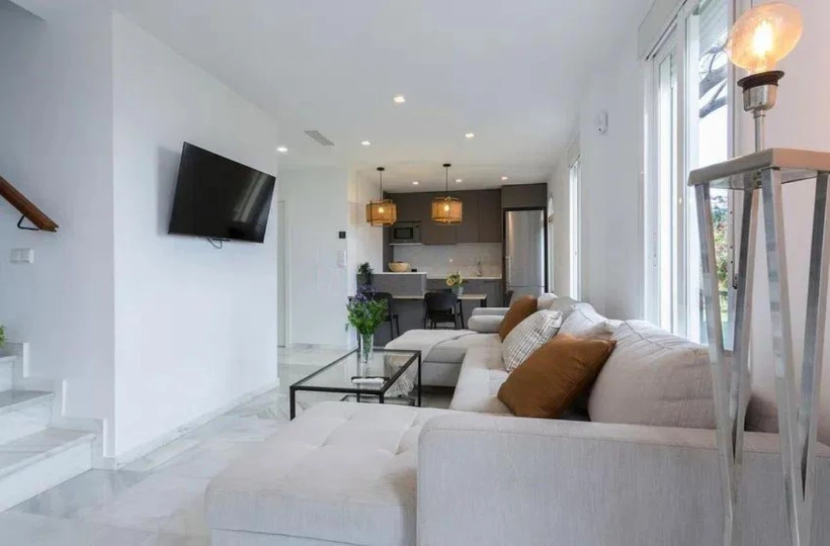 9-467d0cee5b725f3ef65f102a0c2e69c0