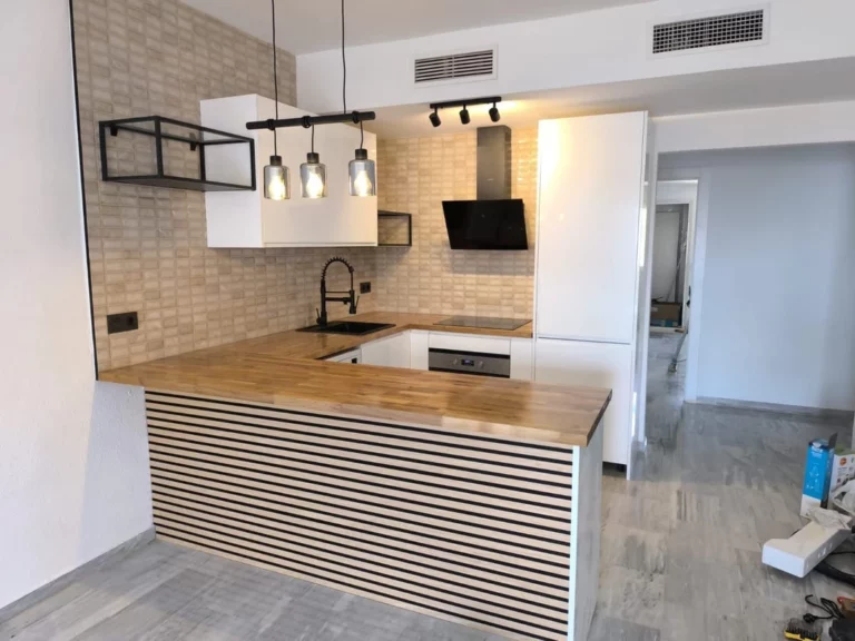 R4678303 | Middle Floor Apartment in Cabopino – € 473,000 – 3 beds, 2 baths