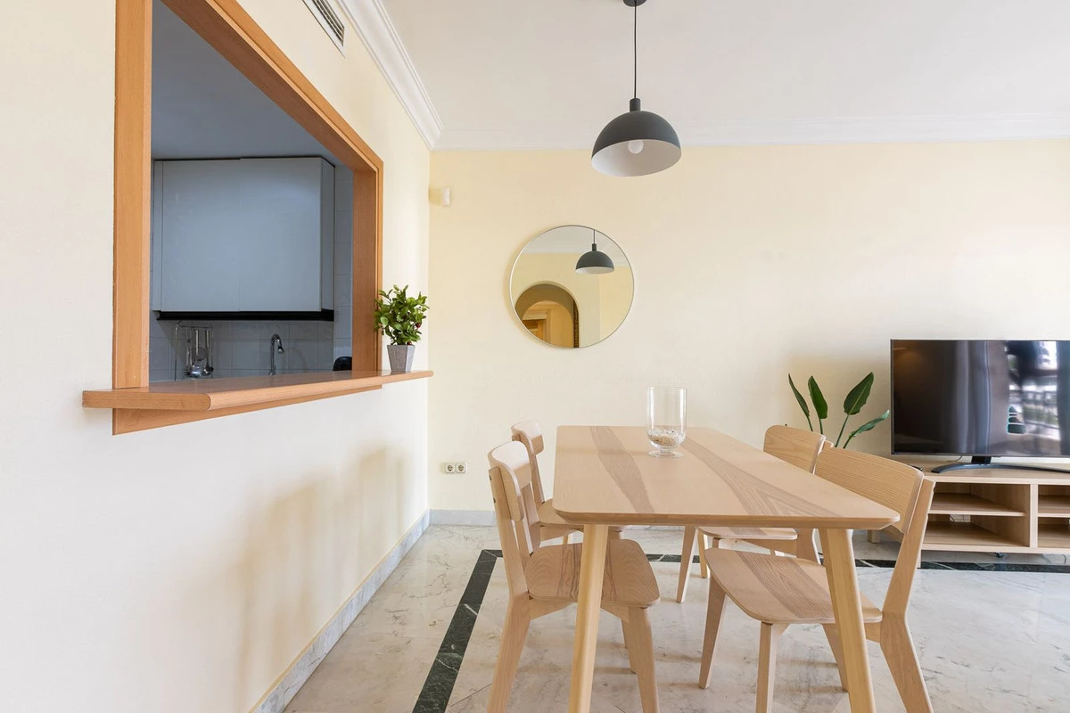 8-e64a9055bba3e77ac8aca3b893cdf826