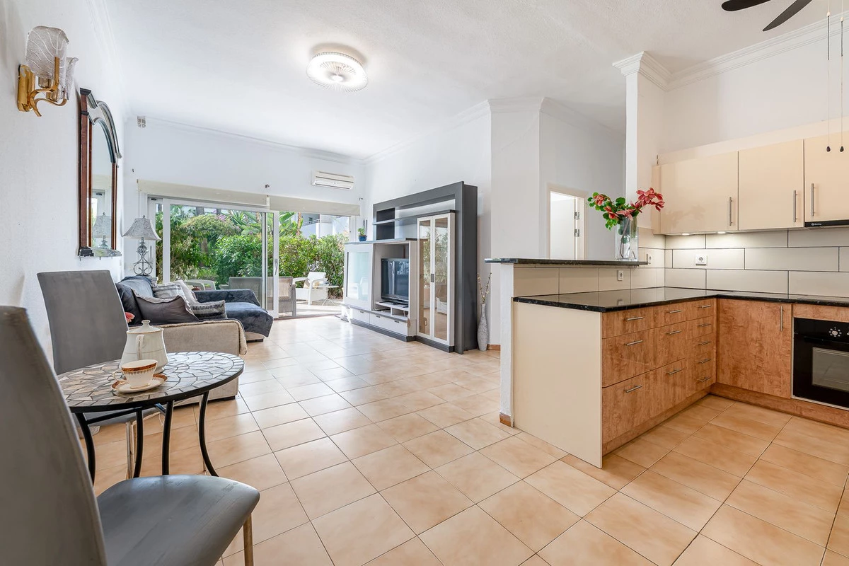 6-241328e1bcc9c0d8ce1222beb6c967a8