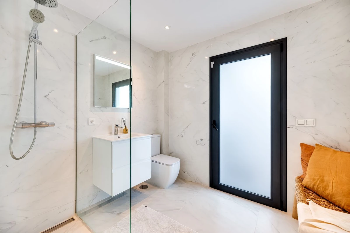 6-241328e1bcc9c0d8ce1222beb6c967a8