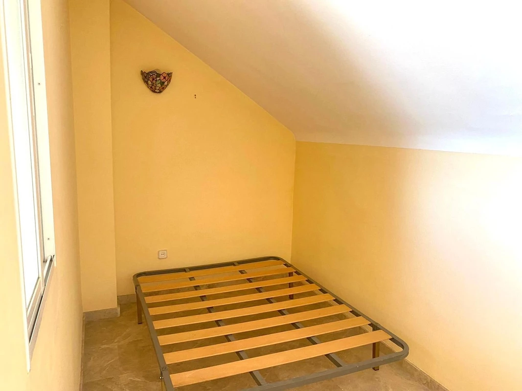 4-c23c0f86247804fa50226aecd8b0b2c8