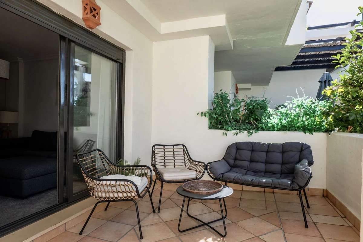 2-5bd7b9d04b45e33852eaf0ec6670150d