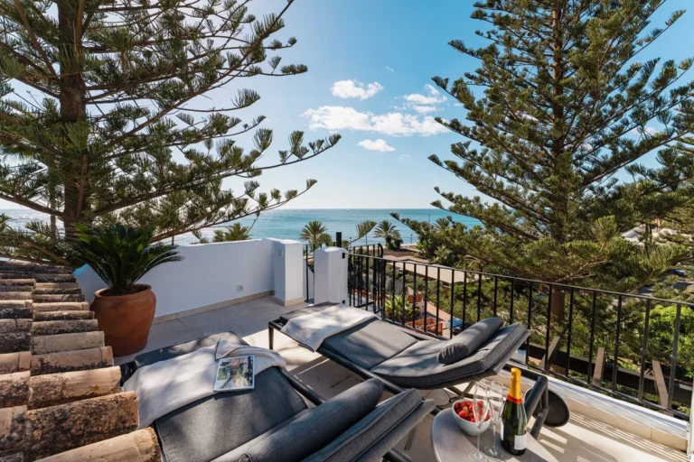 R5213728 | Penthouse Duplex in San Pedro de Alcántara – € 2,495,000 – 3 beds, 2 baths