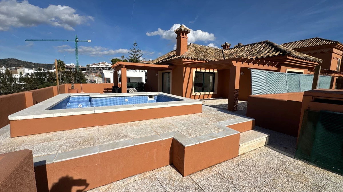 7-aa4cc561180b369757c0bb4af9886cd3