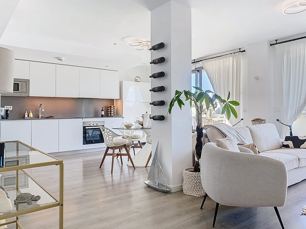 9-467d0cee5b725f3ef65f102a0c2e69c0