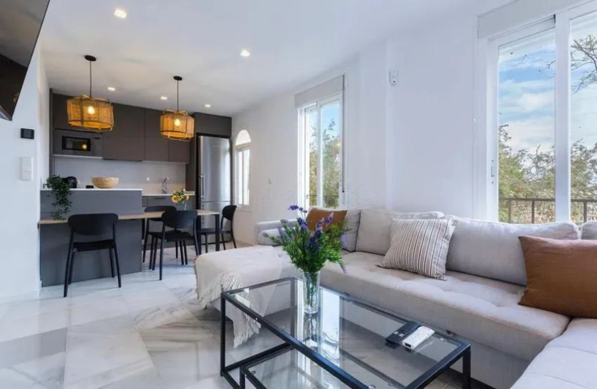 7-aa4cc561180b369757c0bb4af9886cd3