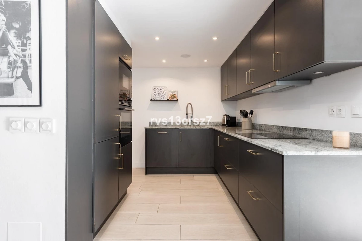 9-467d0cee5b725f3ef65f102a0c2e69c0