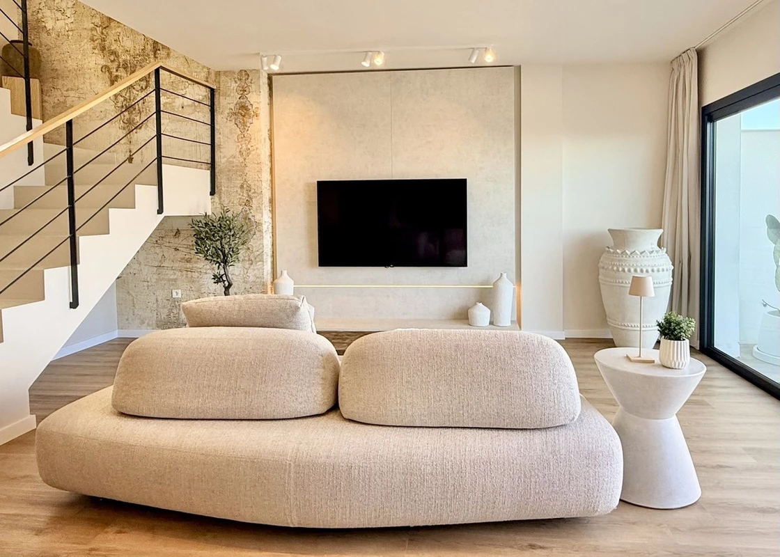 8-e64a9055bba3e77ac8aca3b893cdf826