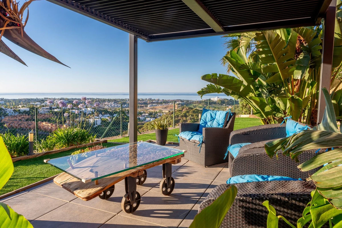 2-5bd7b9d04b45e33852eaf0ec6670150d