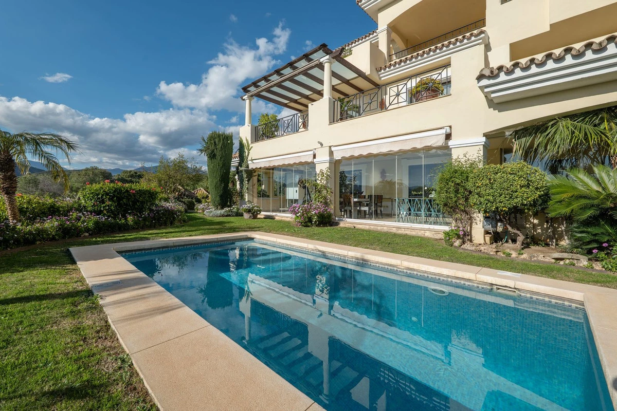 2-5bd7b9d04b45e33852eaf0ec6670150d