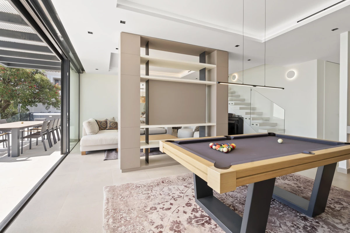 9-467d0cee5b725f3ef65f102a0c2e69c0