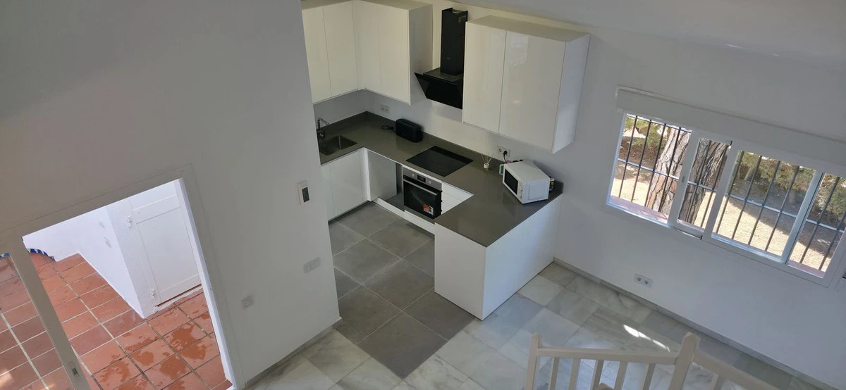 8-e64a9055bba3e77ac8aca3b893cdf826