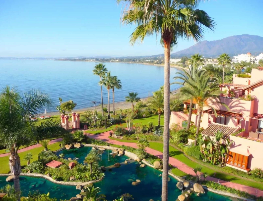 2-5bd7b9d04b45e33852eaf0ec6670150d