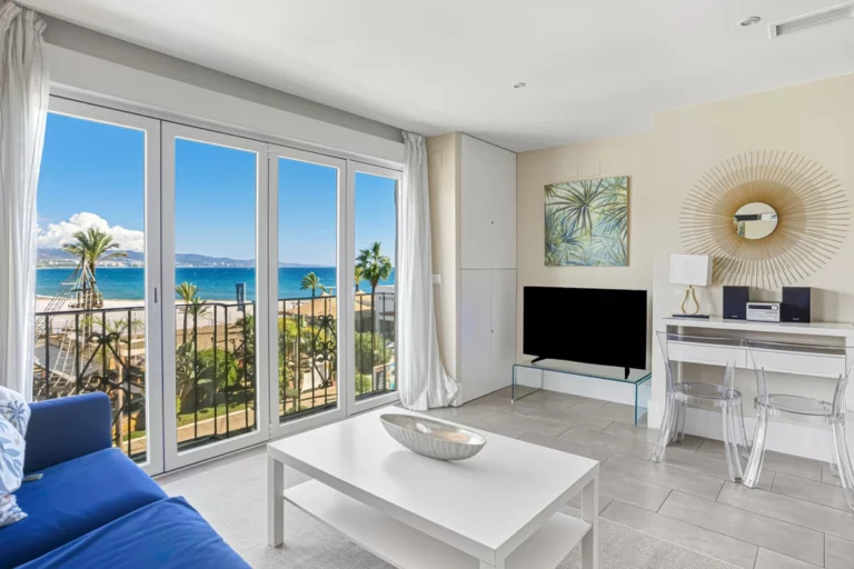 R5212948 | Middle Floor Apartment in Puerto Banús – € 635,000 – 2 beds, 1 baths