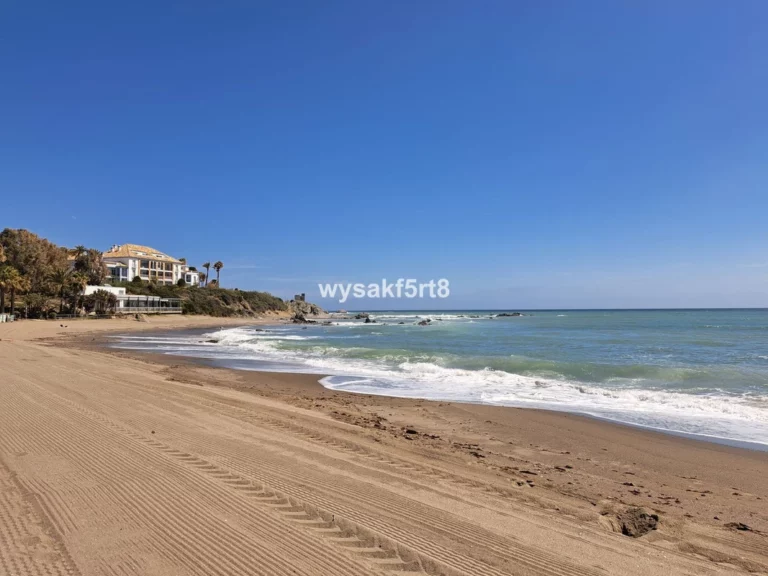 R5079205 | Middle Floor Apartment in Casares Playa – € 265,000 – 2 beds, 2 baths
