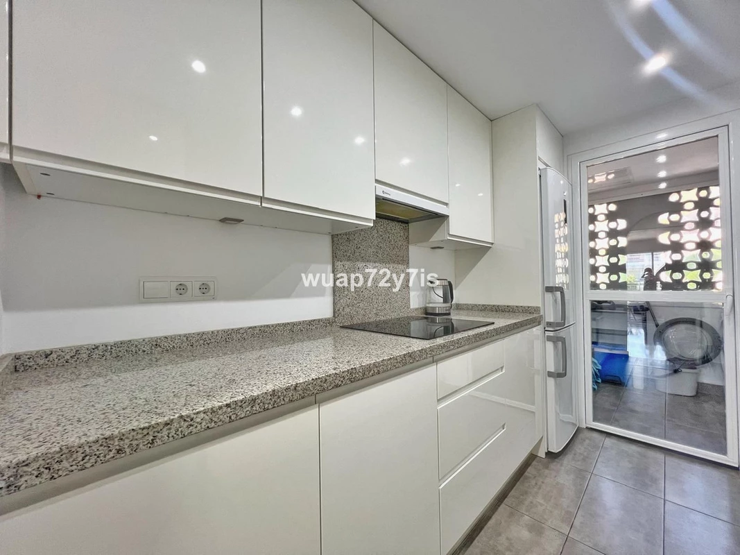 8-e64a9055bba3e77ac8aca3b893cdf826