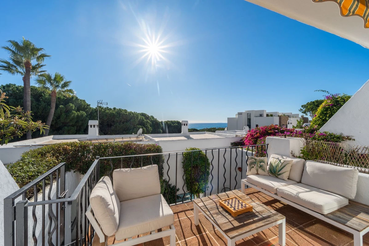 1-7980e48d732b6fc85c14b43b94d2aa54