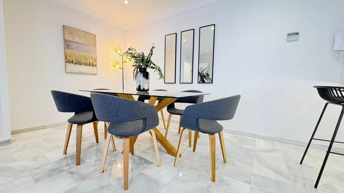 2-5bd7b9d04b45e33852eaf0ec6670150d