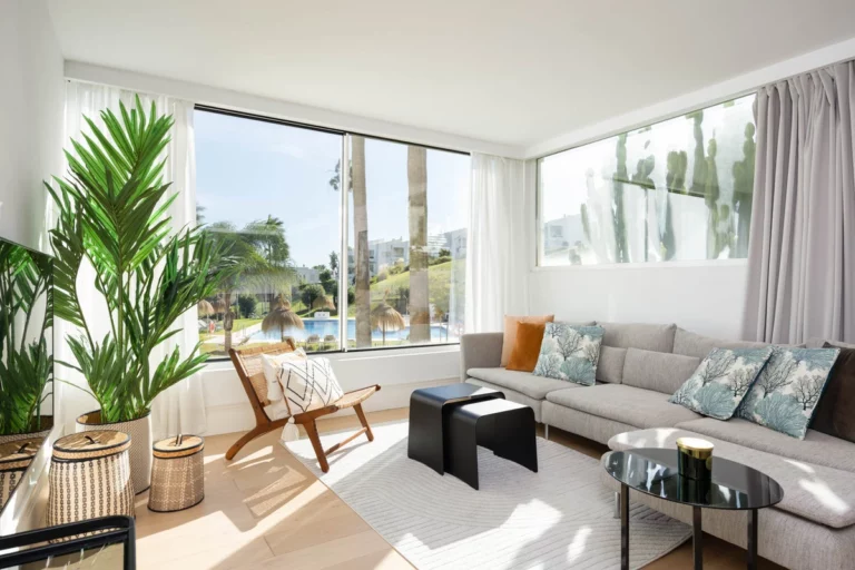 R5216881 | Middle Floor Apartment in Nueva Andalucía – € 495,000 – 2 beds, 1 baths