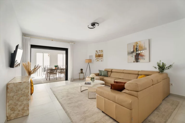 R5019349 | Middle Floor Apartment in Puerto Banús – € 750,000 – 3 beds, 3 baths