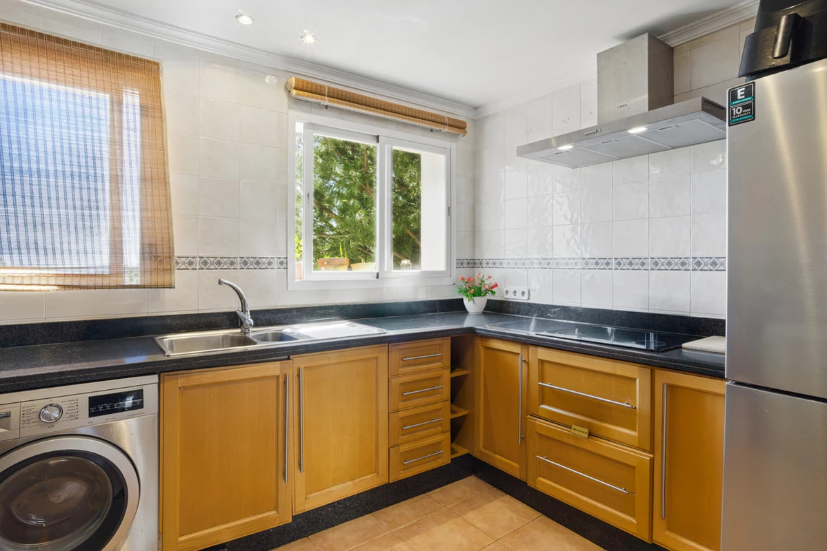 3-e898b2bb2a2fdfd06d2c39894dce8316