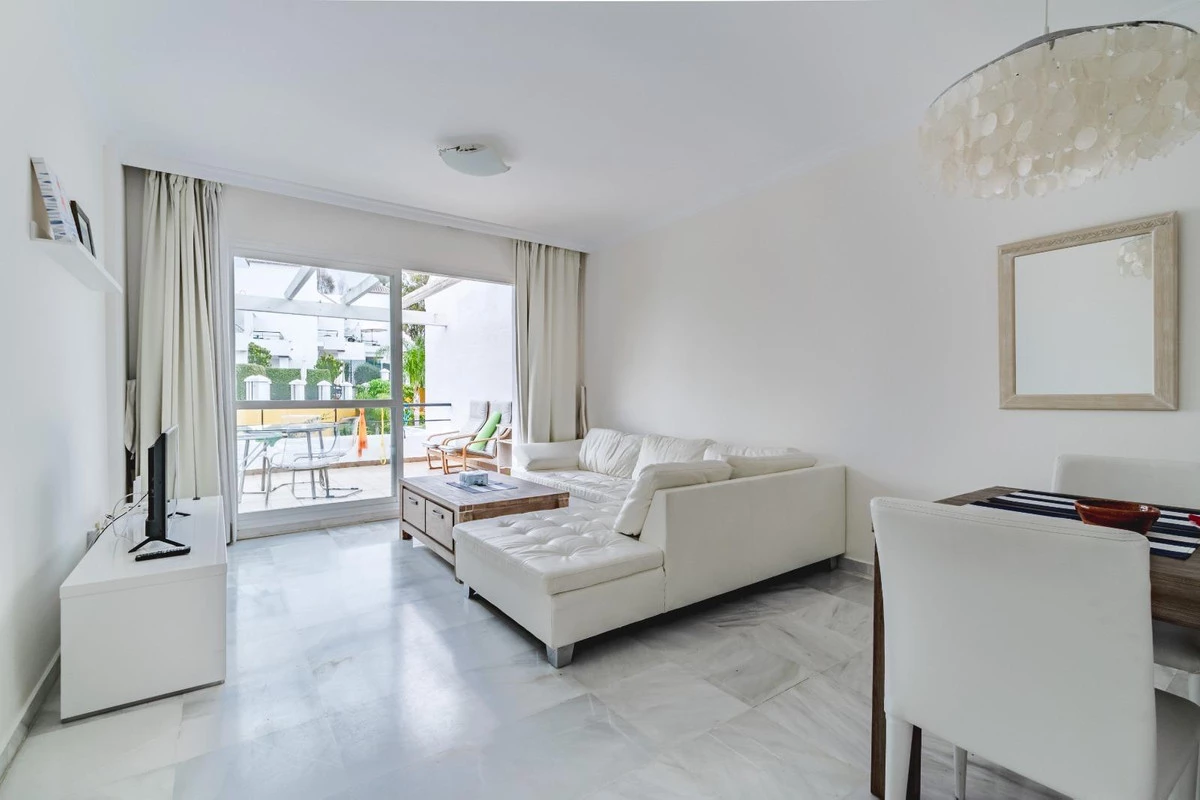 2-5bd7b9d04b45e33852eaf0ec6670150d