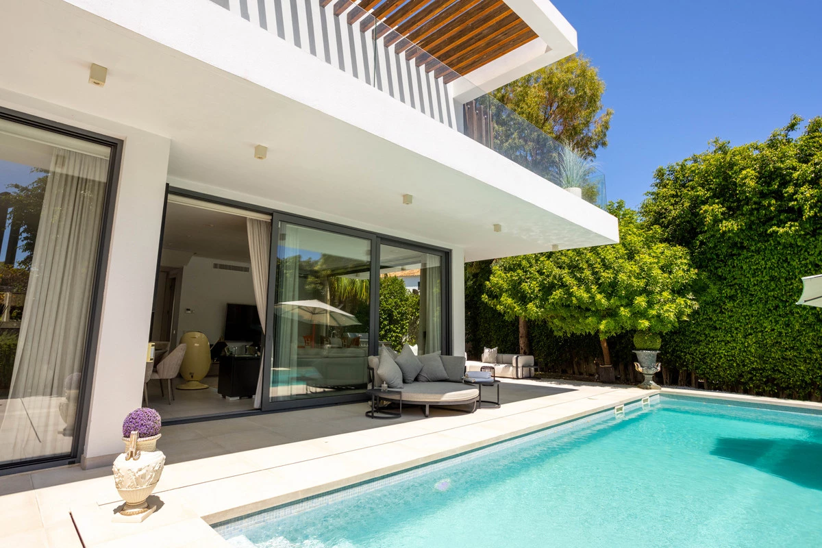 7-aa4cc561180b369757c0bb4af9886cd3