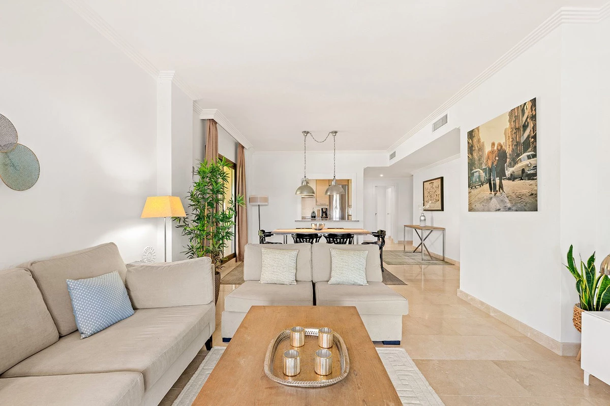 2-5bd7b9d04b45e33852eaf0ec6670150d