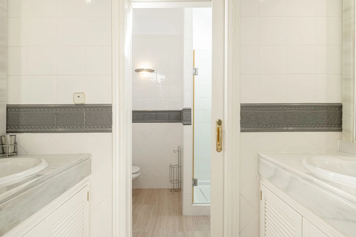 9-467d0cee5b725f3ef65f102a0c2e69c0