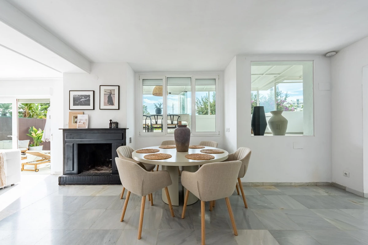 4-c23c0f86247804fa50226aecd8b0b2c8