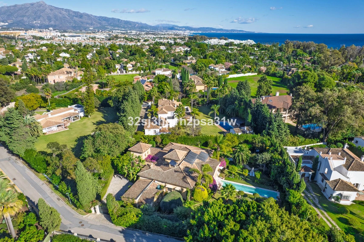 4-c23c0f86247804fa50226aecd8b0b2c8