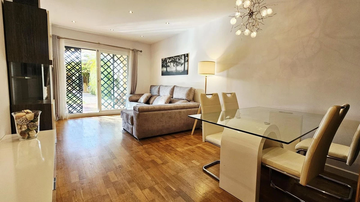 4-c23c0f86247804fa50226aecd8b0b2c8