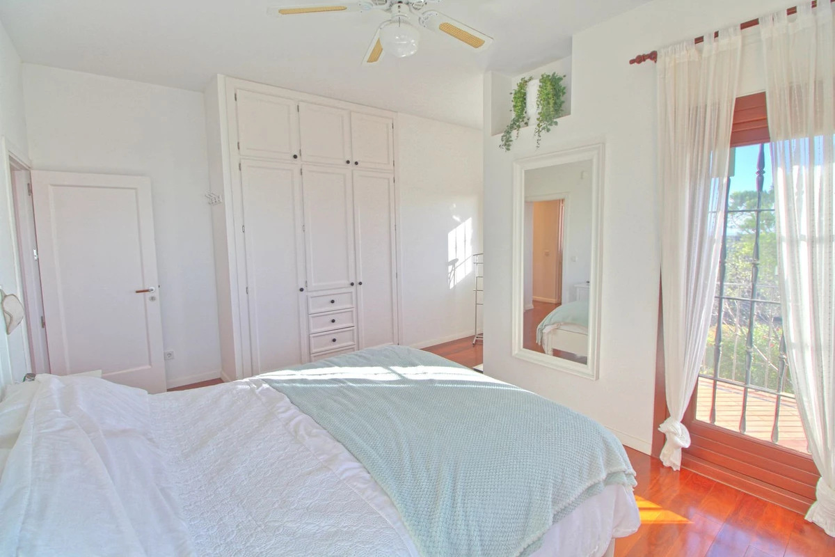 8-e64a9055bba3e77ac8aca3b893cdf826