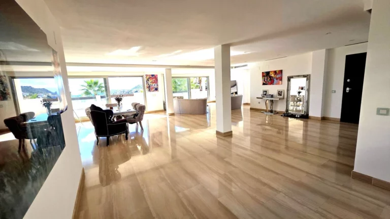 R5228674 | Middle Floor Apartment in Benahavís – € 995,000 – 3 beds, 3 baths