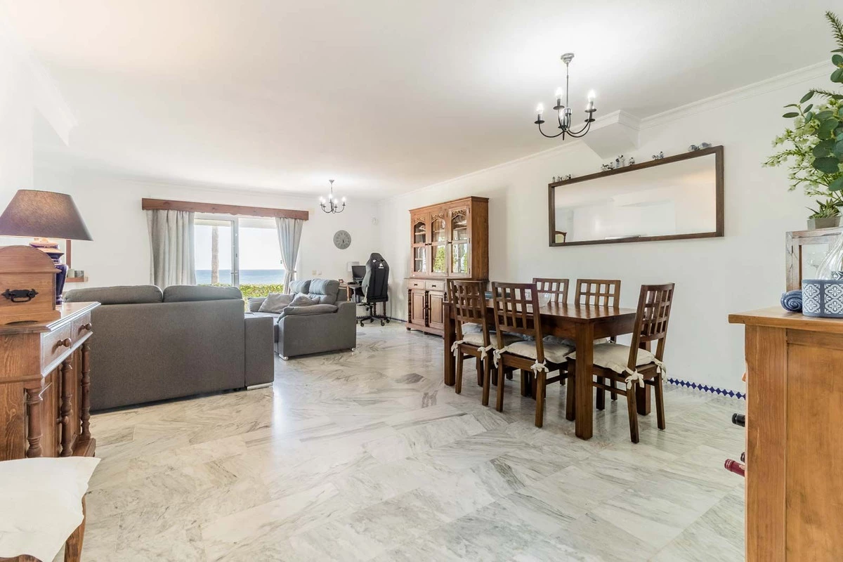 8-e64a9055bba3e77ac8aca3b893cdf826