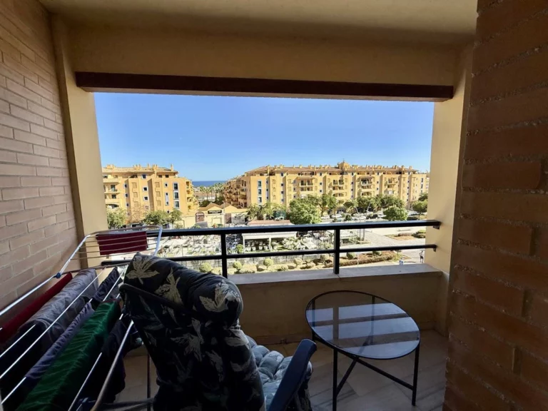 R5157598 | Middle Floor Apartment in San Pedro de Alcántara – € 450,000 – 3 beds, 2 baths