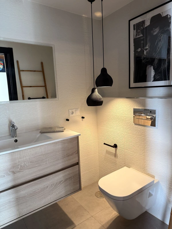 7-aa4cc561180b369757c0bb4af9886cd3