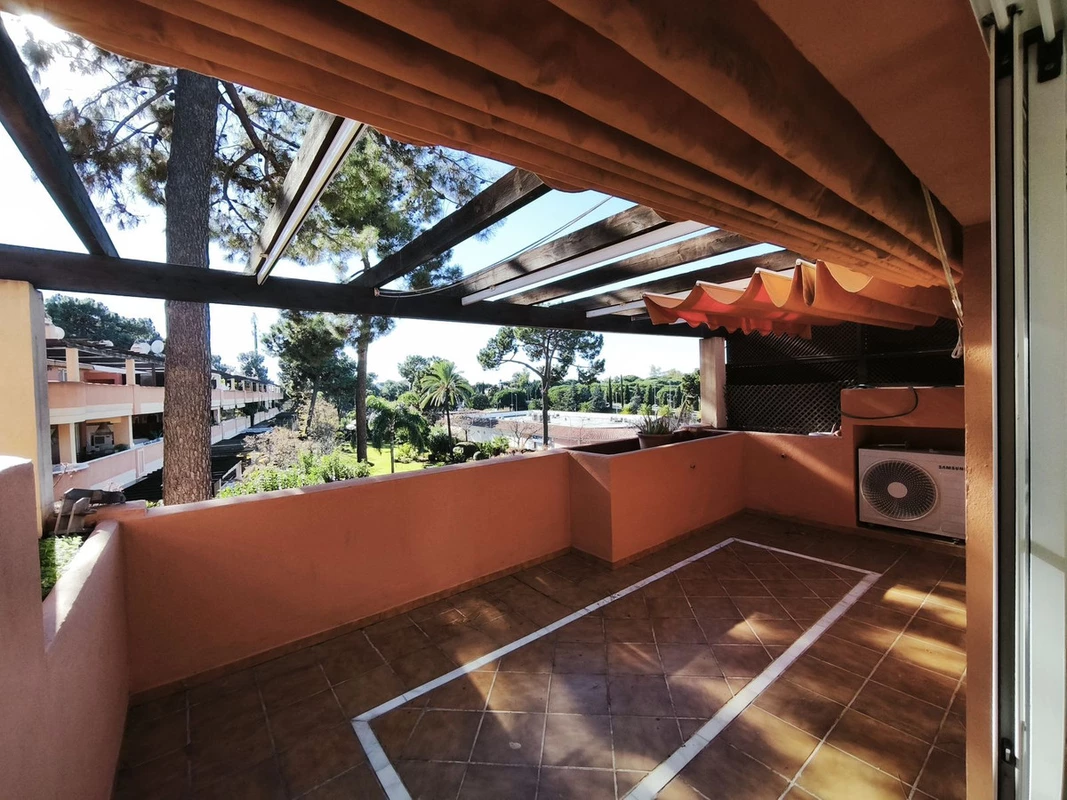 2-5bd7b9d04b45e33852eaf0ec6670150d