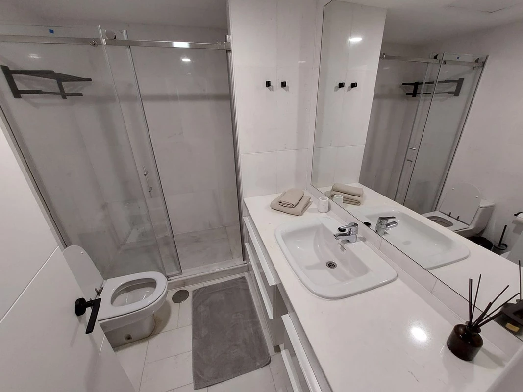 8-e64a9055bba3e77ac8aca3b893cdf826