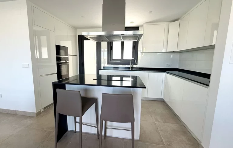 R5135356 | Ground Floor Apartment in Atalaya – € 925,000 – 3 beds, 2 baths
