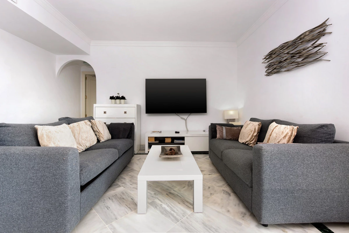 9-467d0cee5b725f3ef65f102a0c2e69c0